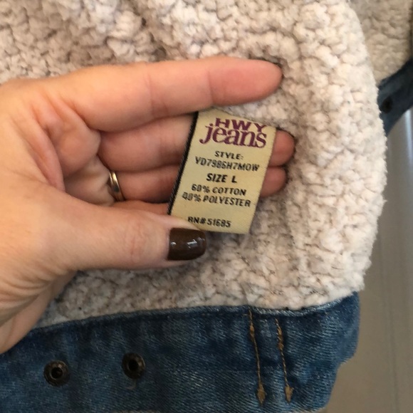 Jacket - Picture 4 of 5